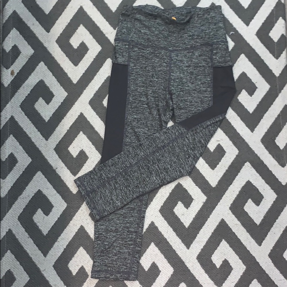 Cropped Athletic Leggings